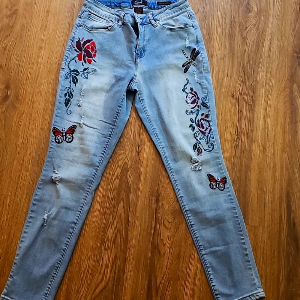 Earl Jeans White Embroidered floral design Skinny Ankle Size 8 - Picture 1 of 4
